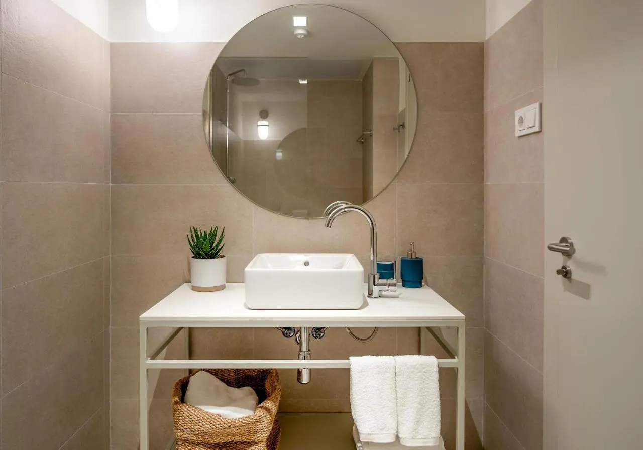 Apartahotel Libere Vitoria アパートホテル ビトリア・ガステイス